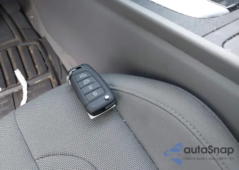 2025 Hyundai Elantra Se z USA, uszkodzony, nr VIN KMHLL4DG0SU894415